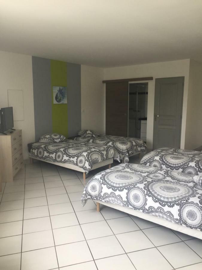 Au Pied De La Roche Apartment Luaran gambar