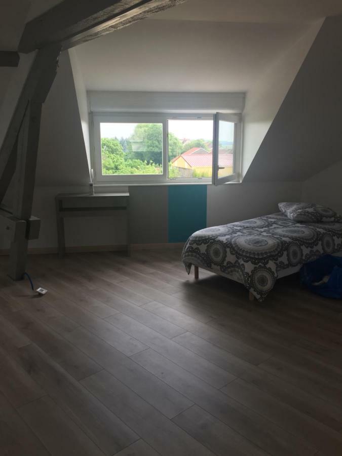 Au Pied De La Roche Apartment Luaran gambar
